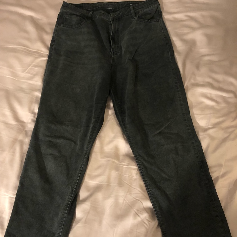 American eagle faded black mom jeans
